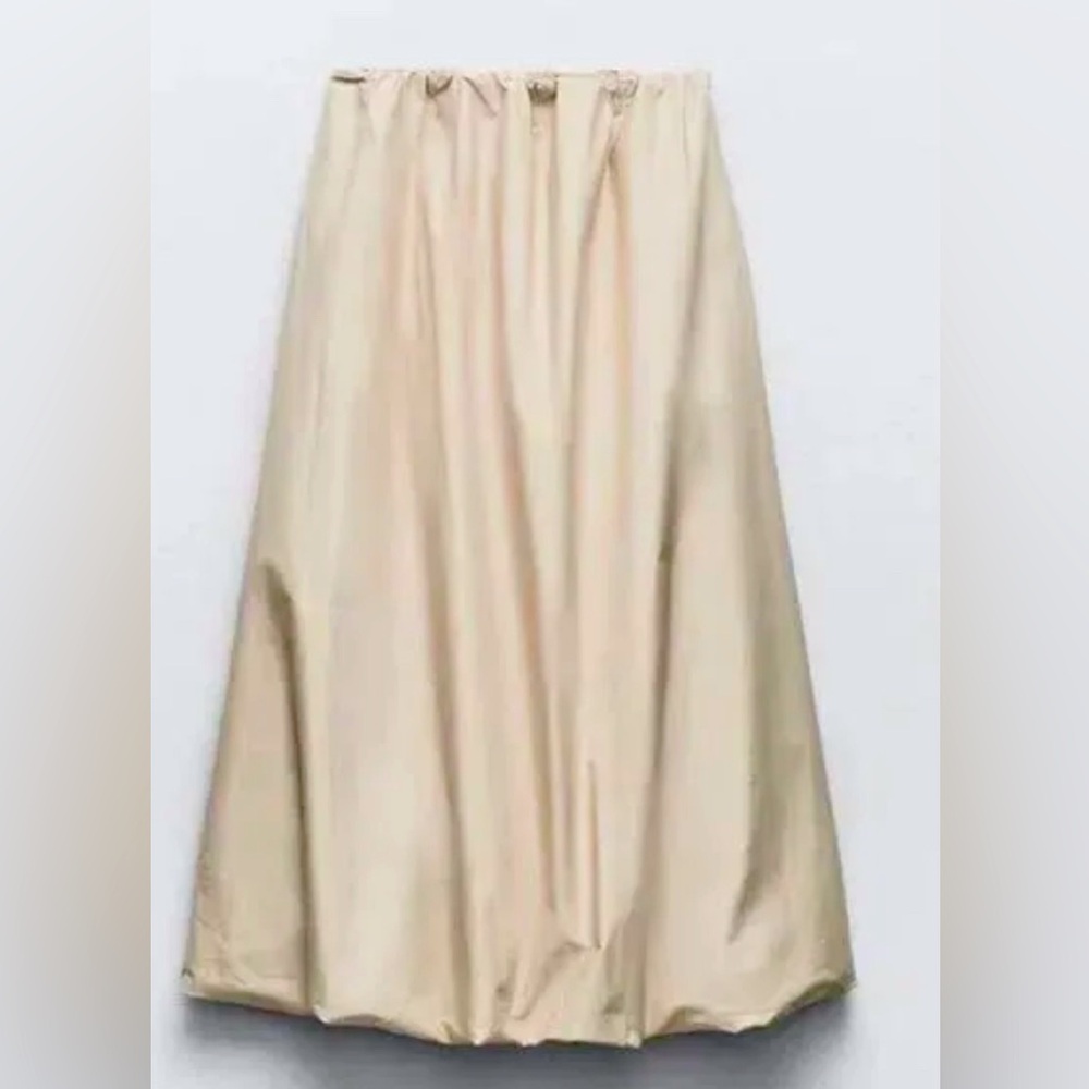 Zara bubble nylon skirt